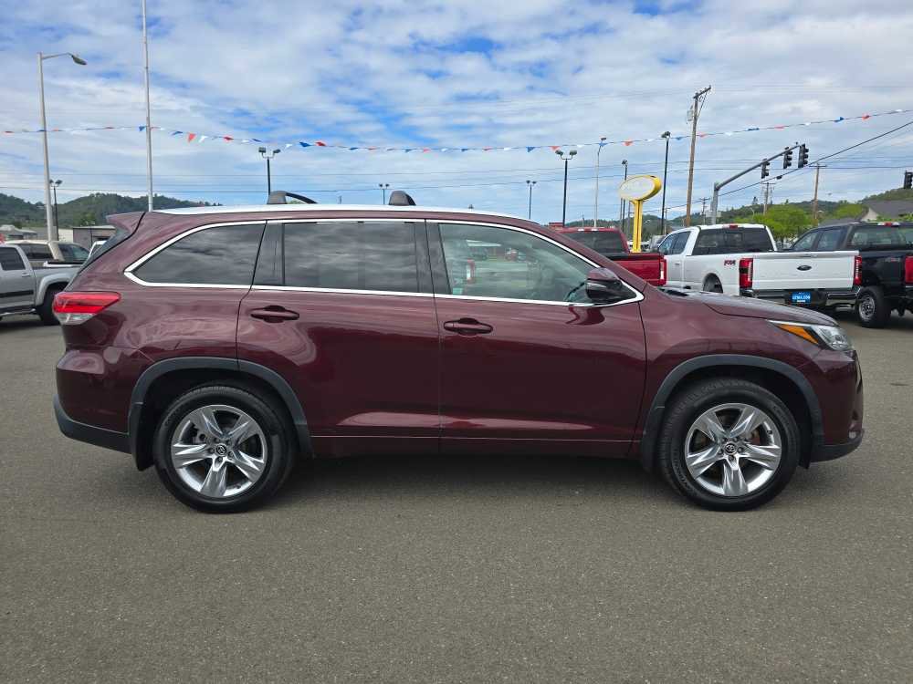 Used 2018 Toyota Highlander Limited AWD/4WD image 6