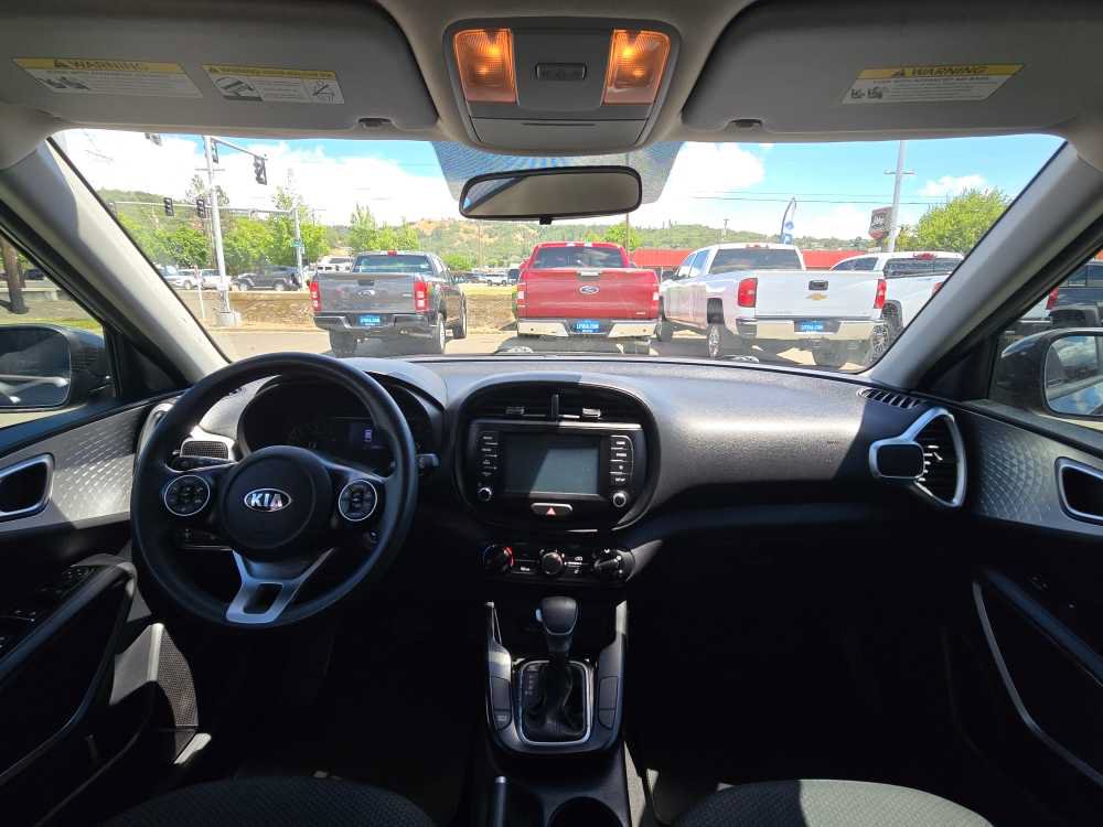 Used 2020 Kia Soul LX FWD image 15
