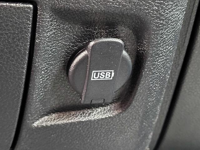 Used 2018 RAM 1500 Tradesman w/ Chrome Appearance Group image 17