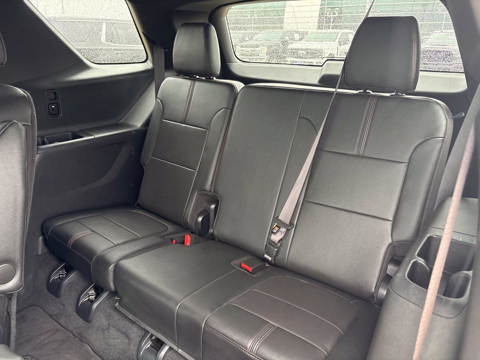 Used 2024 Chevrolet Traverse RS FWD image 24