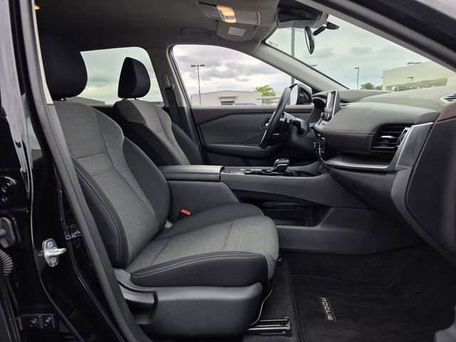 Used 2022 Nissan Rogue SV FWD image 23
