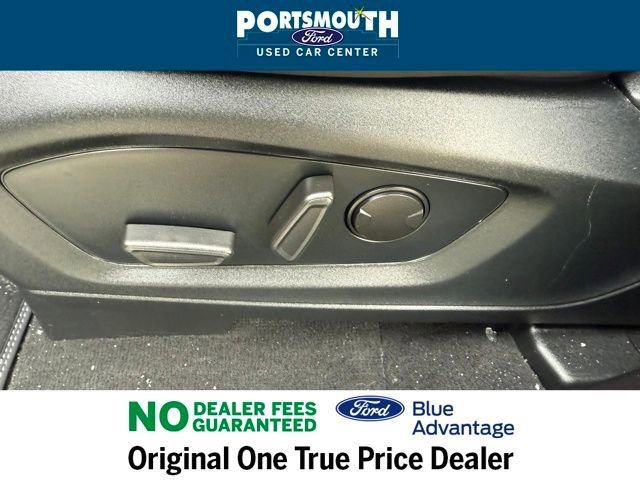 Certified 2022 Ford Explorer XLT w/ Equipment Group 202A image 28