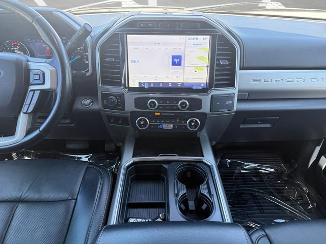 Certified 2022 Ford F250 Lariat w/ Black Appearance Package image 9