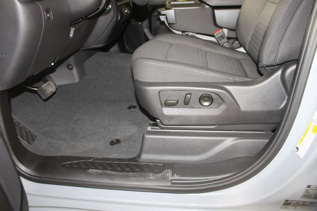 Used 2025 Chevrolet Silverado 1500 Custom Trail Boss w/ LPO, Dark Essentials Package image 10