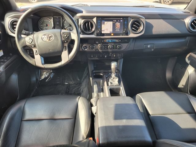 Used 2019 Toyota Tacoma TRD Off-Road AWD/4WD image 16