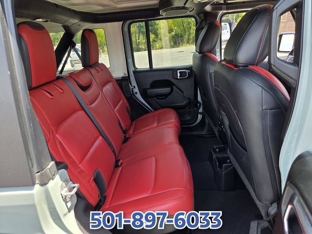 Used 2023 Jeep Wrangler Unlimited Rubicon w/ Cold Weather Group AWD/4WD image 14