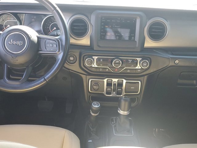 Used 2022 Jeep Wrangler Unlimited Sport image 17