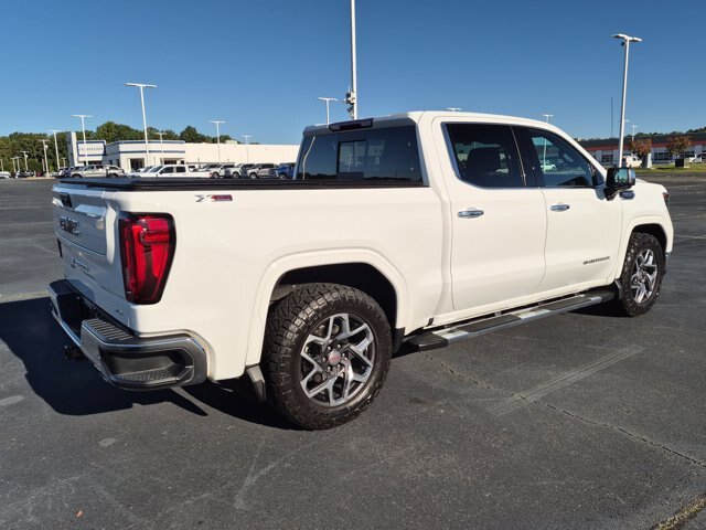 Used 2024 GMC Sierra 1500 SLT w/ SLT Premium Package AWD/4WD image 4