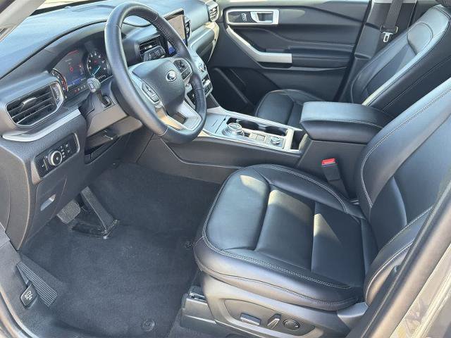 Certified 2023 Ford Explorer XLT w/ Equipment Group 202A AWD/4WD image 10