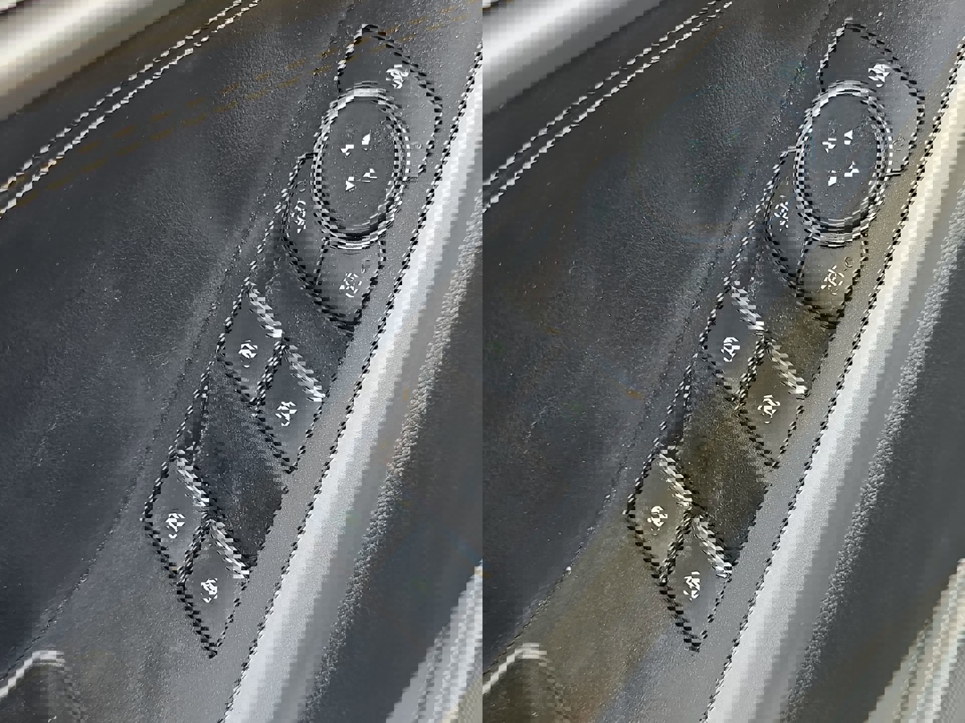 Certified 2022 Ford Explorer XLT image 13