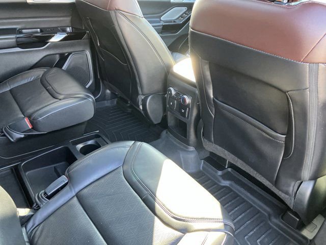Certified 2021 Ford Explorer Platinum w/ Equipment Group 601A image 45