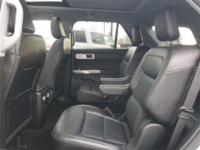 Certified 2023 Ford Explorer Limited w/ Limited Technology Package image 30