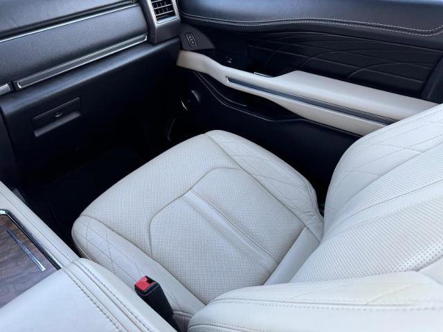 Certified 2020 Ford Expedition Platinum image 22