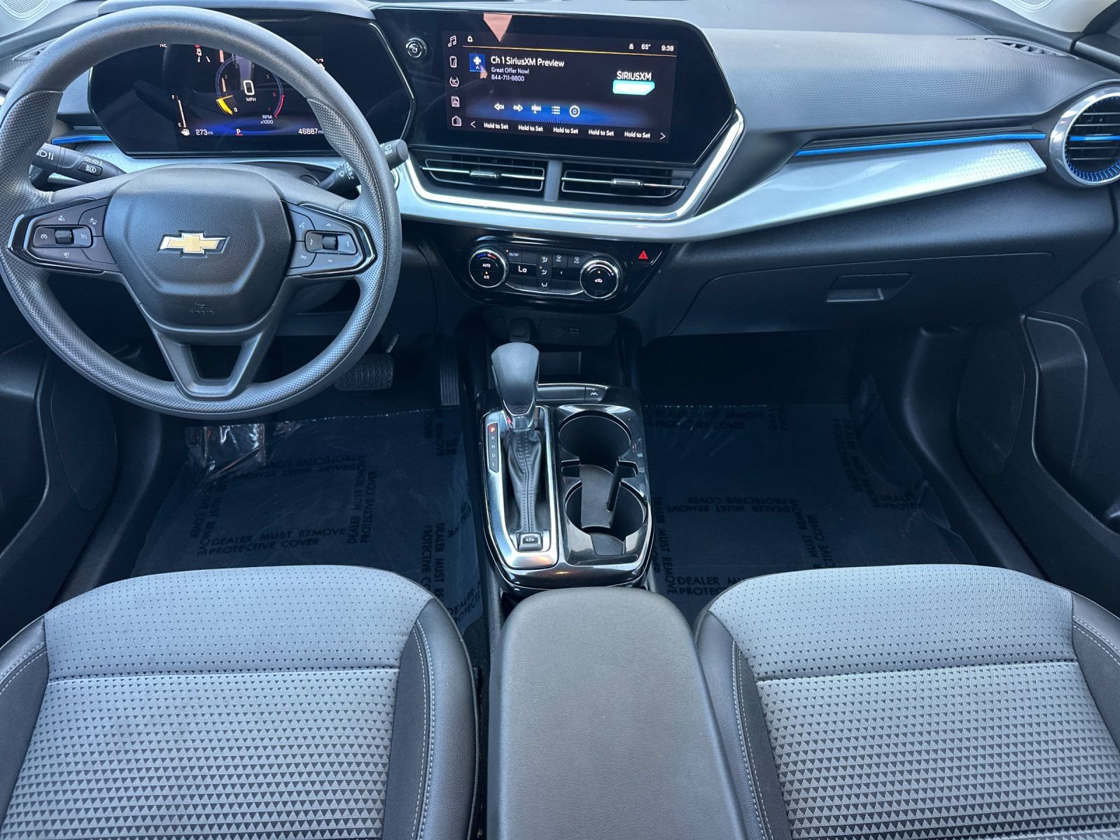 Used 2024 Chevrolet Trax LT FWD image 14