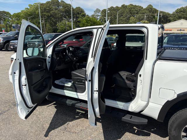 Used 2024 Nissan Titan PRO-4X w/ Pro-4x Utility Package image 10