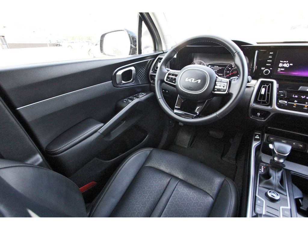 Used 2023 Kia Sorento S w/ Panoramic Sunroof Package FWD image 10