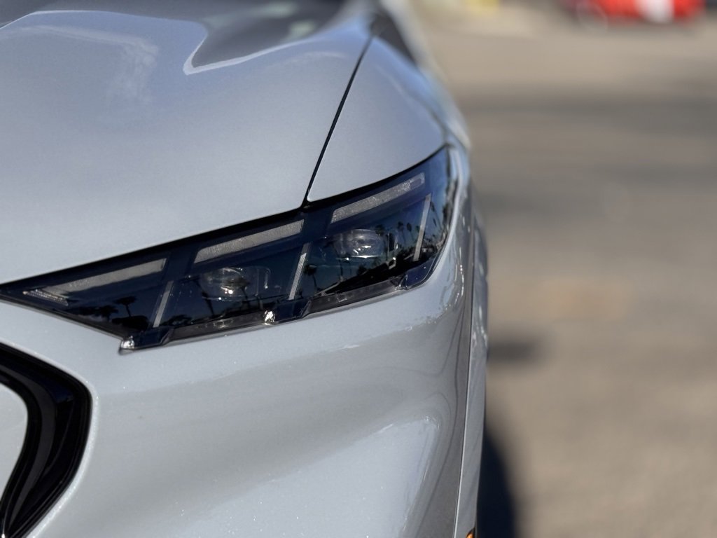 Certified 2025 Ford Mustang Mach-E Premium image 8