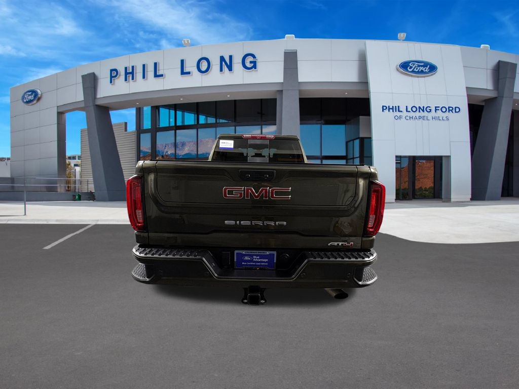Used 2023 GMC Sierra 2500 AT4 w/ AT4 Preferred Package AWD/4WD image 4