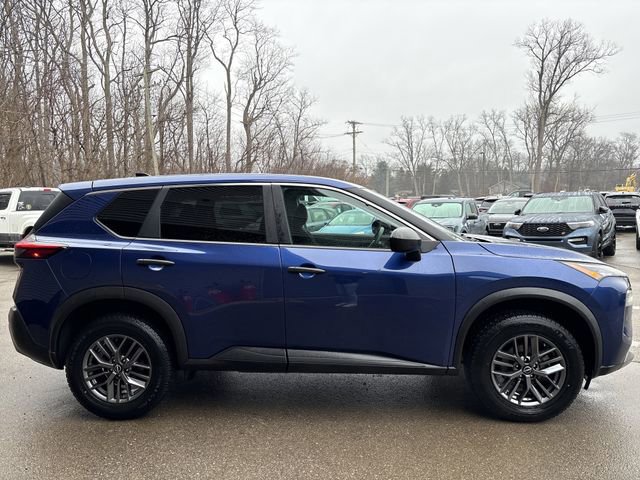 Used 2023 Nissan Rogue S image 3