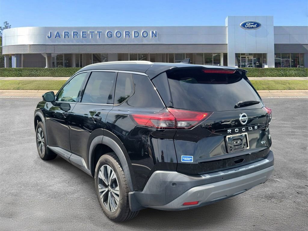 Used 2021 Nissan Rogue SV w/ Premium Package FWD image 3