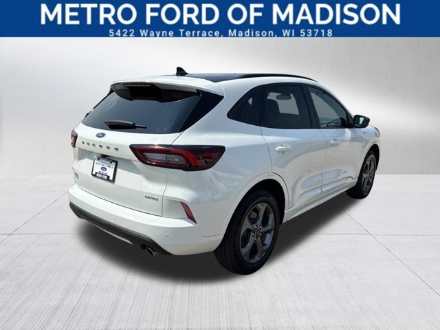 Certified 2024 Ford Escape ST-Line w/ Tech Pack #1 AWD/4WD image 6
