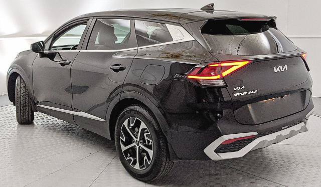 Used 2024 Kia Sportage EX FWD image 4