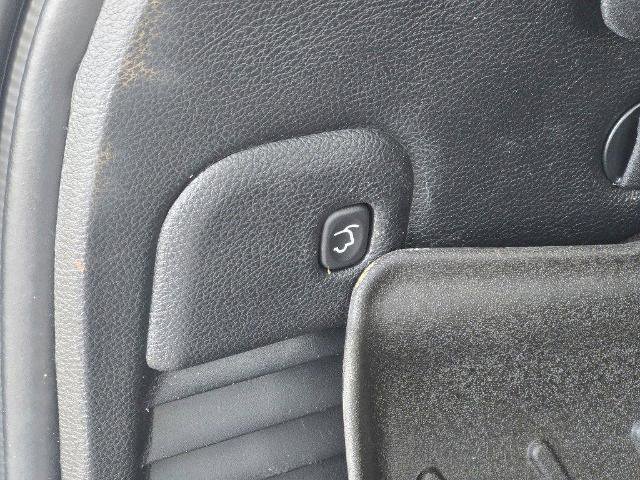 Used 2019 Jeep Grand Cherokee Overland image 17