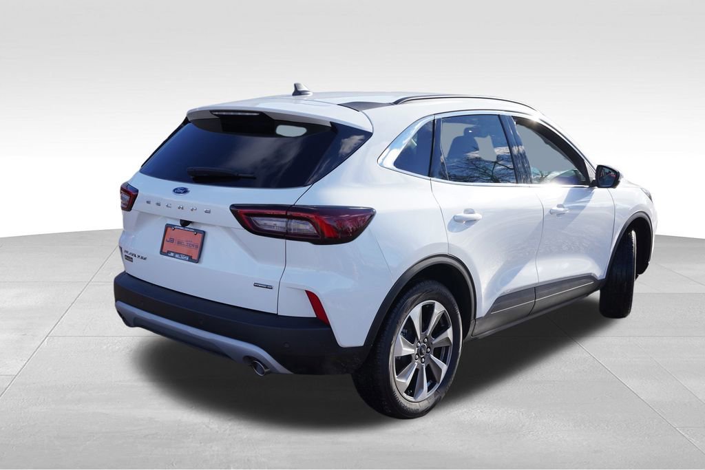 Certified 2025 Ford Escape Platinum w/ Premium Technology Package image 8