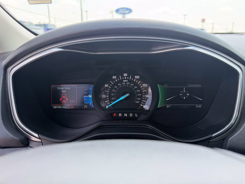 Certified 2020 Ford Fusion SE FWD image 28