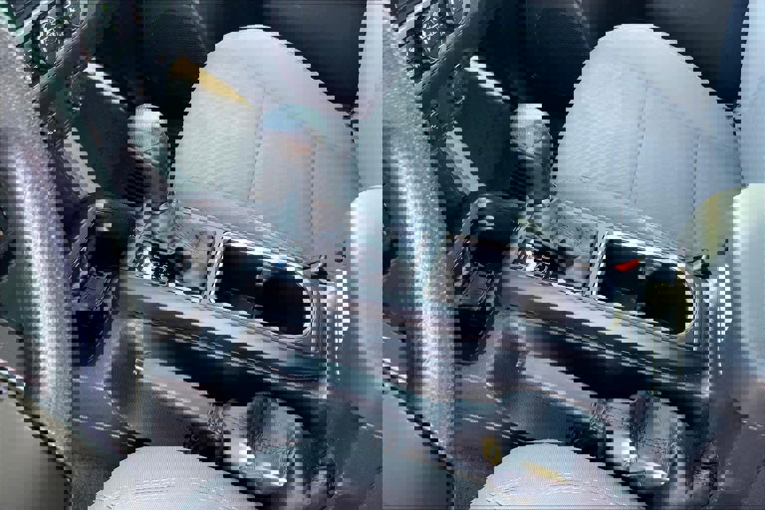 Used 2022 Toyota Tacoma SR image 16