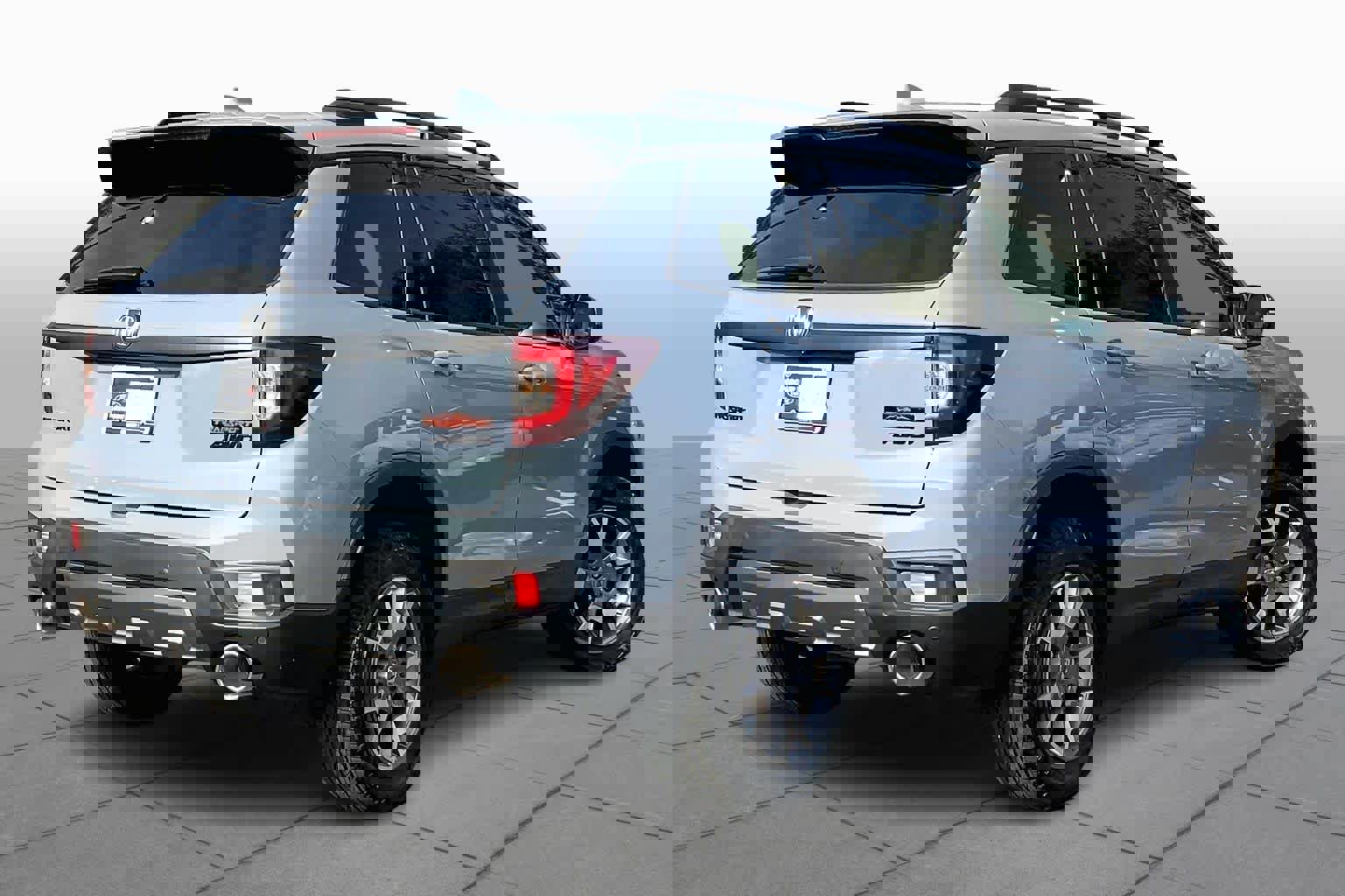 Used 2023 Honda Passport TrailSport image 4