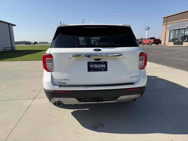 Certified 2022 Ford Explorer Limited w/ Equipment Group 301A image 4