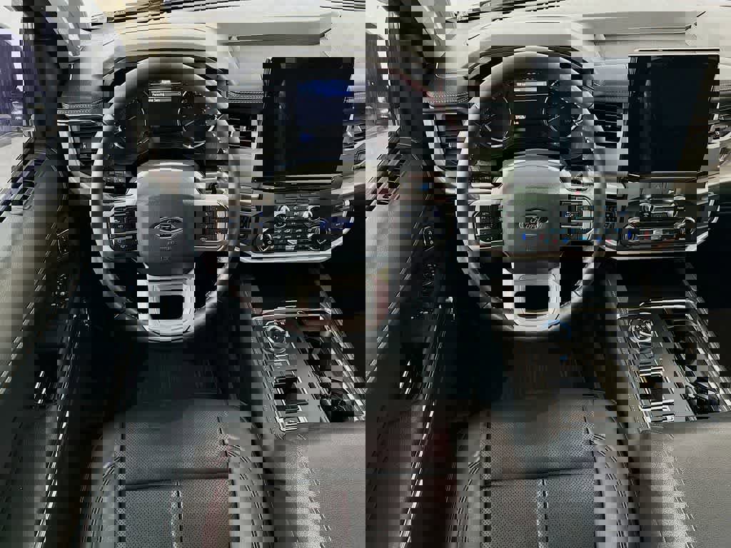 Certified 2022 Ford Expedition XLT image 13