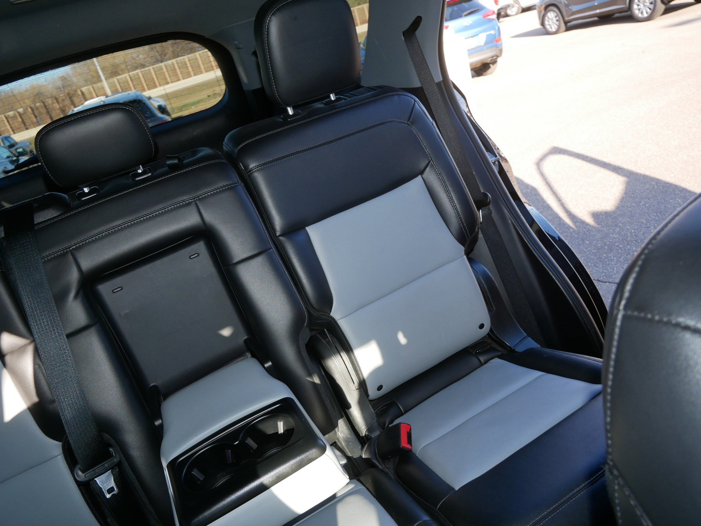 Certified 2022 Ford Explorer XLT w/ Equipment Group 202A image 14