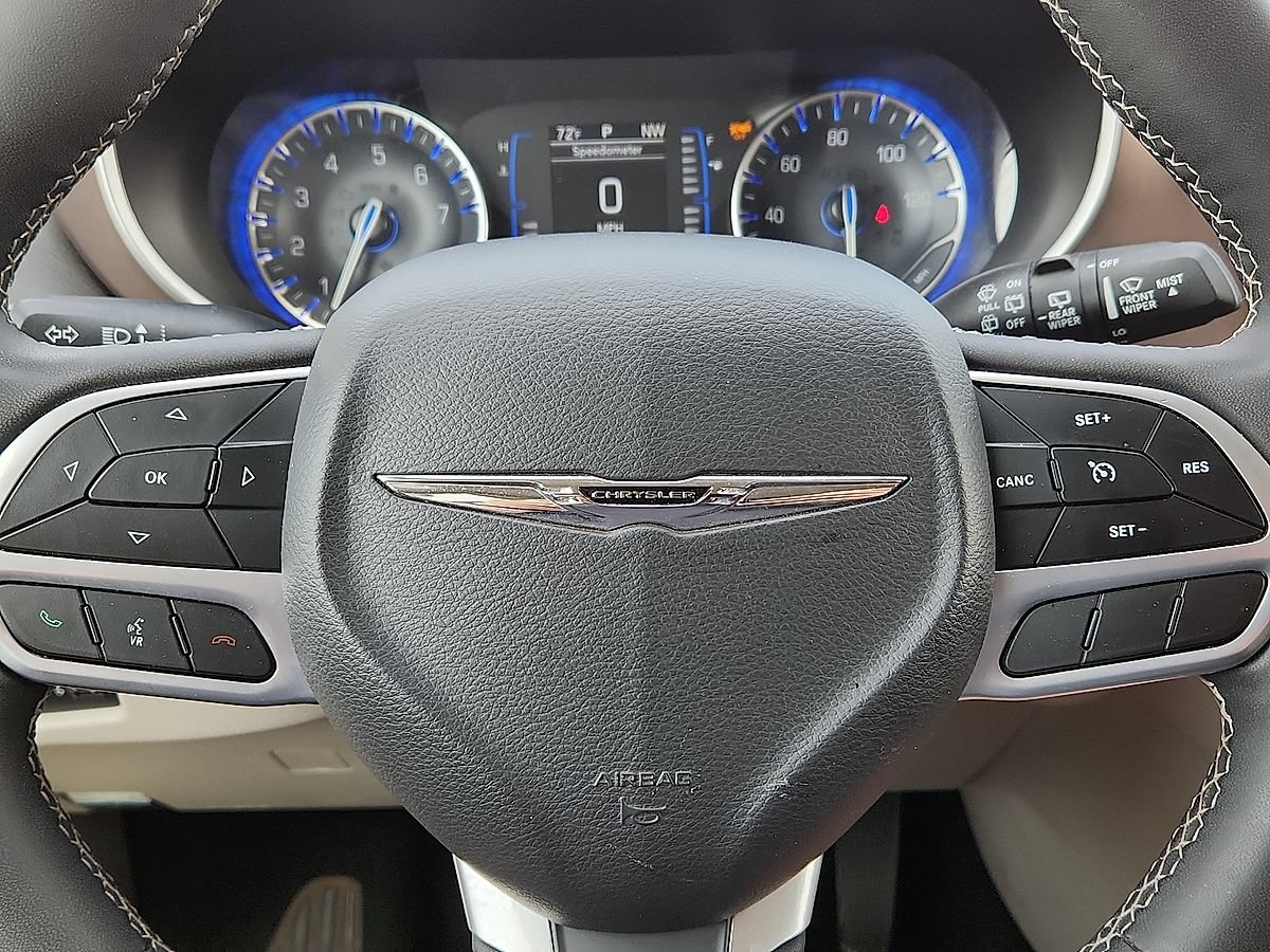 Used 2024 Chrysler Voyager LX FWD image 11