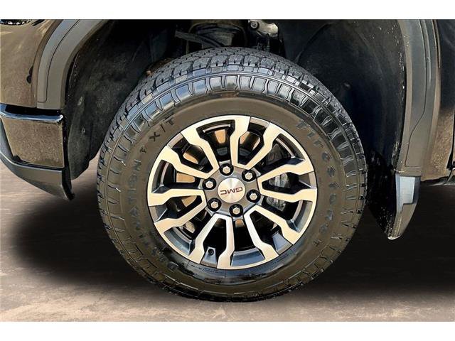 Used 2023 GMC Sierra 1500 AT4 w/ Technology Package AWD/4WD image 36