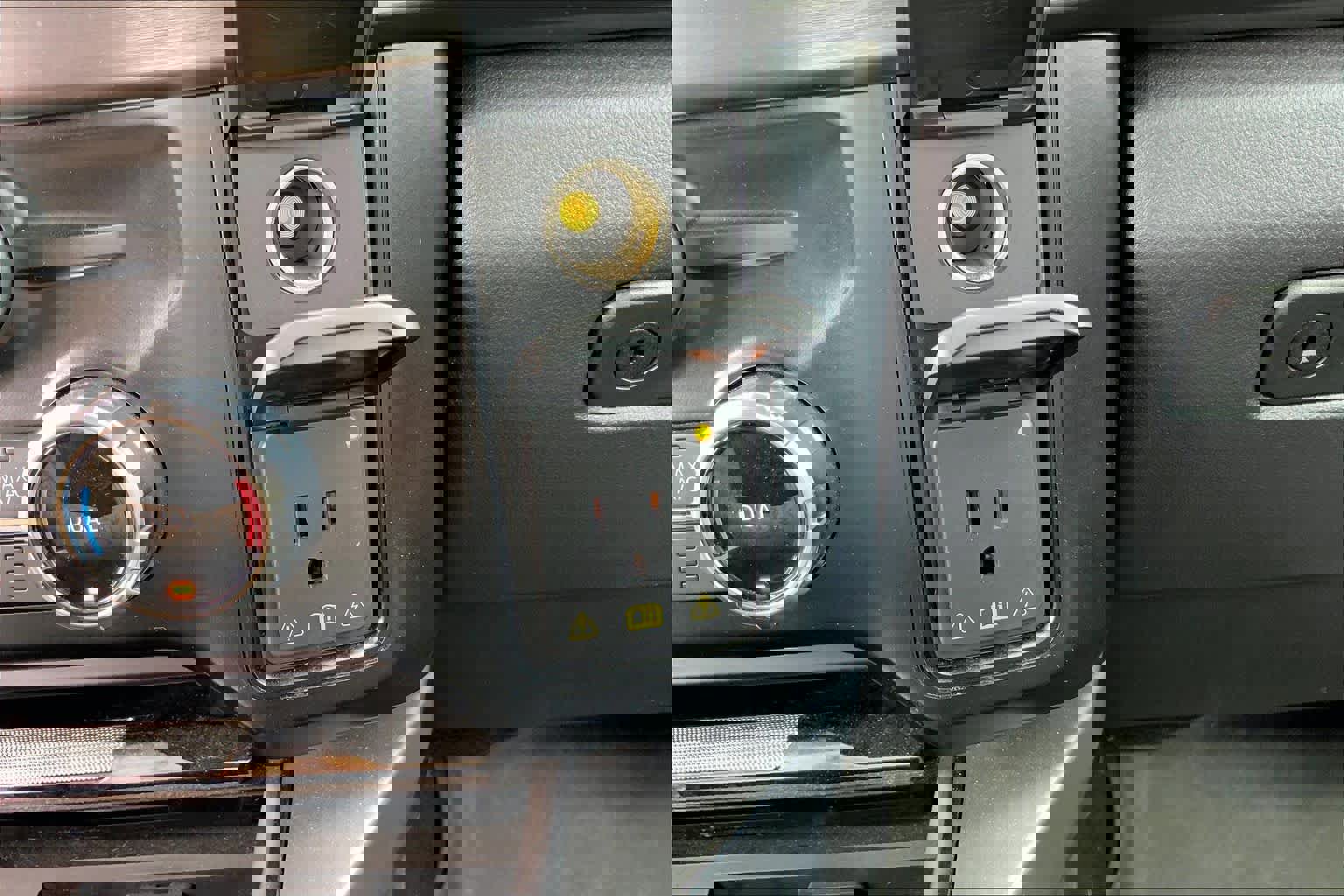 Certified 2024 Ford F250 Lariat w/ Lariat Ultimate Package image 32