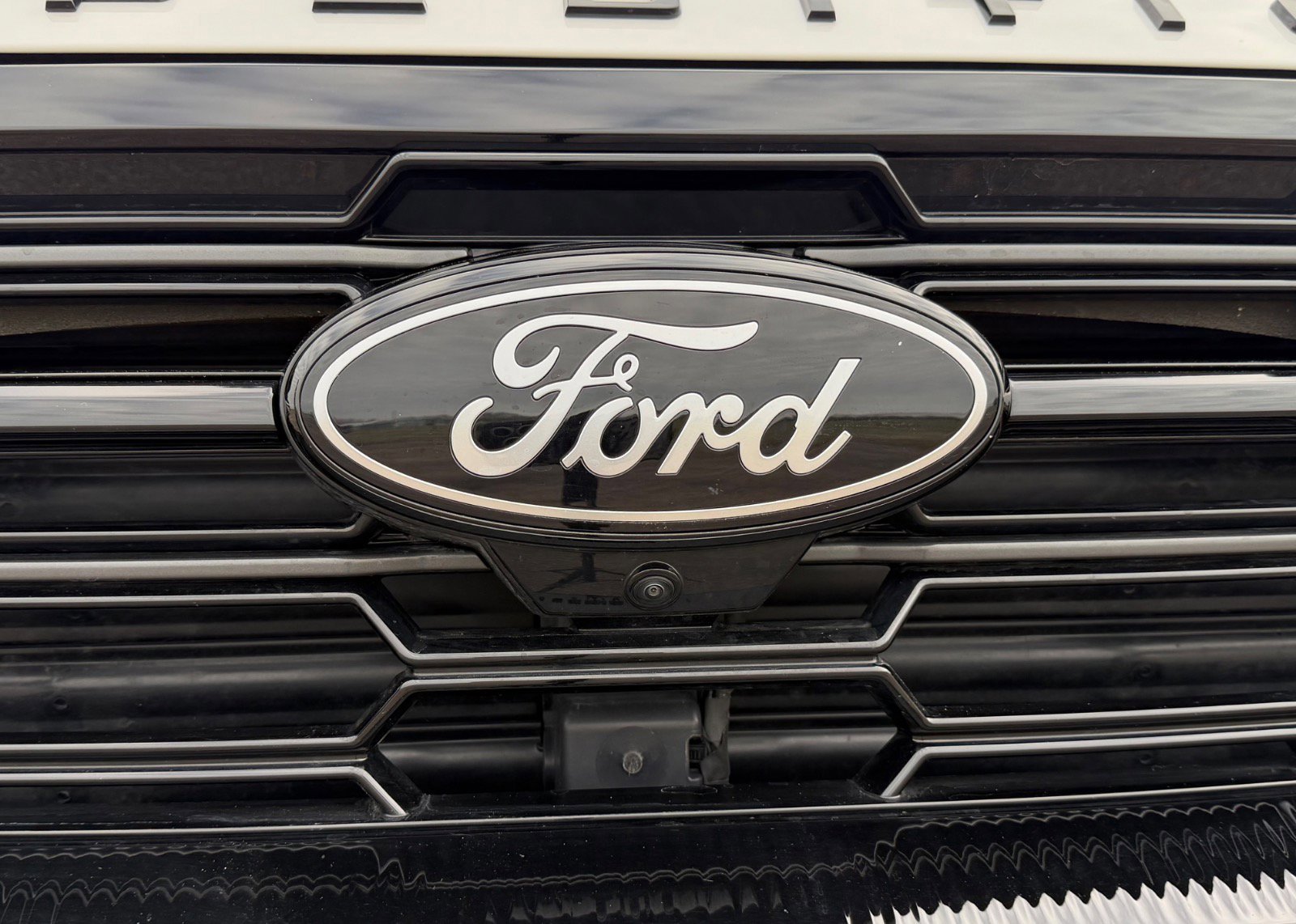 Certified 2025 Ford Expedition Max Platinum w/ Stealth Appearance Package AWD/4WD image 18