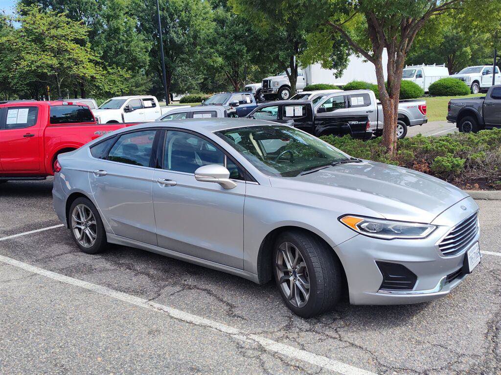 Certified 2020 Ford Fusion SEL FWD image 2
