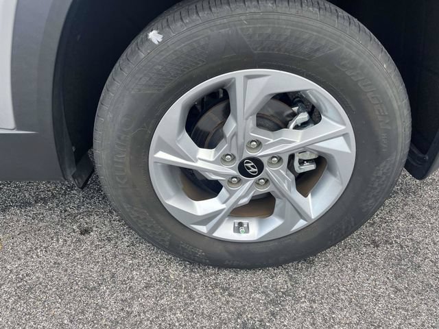 Used 2023 Hyundai Tucson SEL w/ Cargo Package AWD/4WD image 11