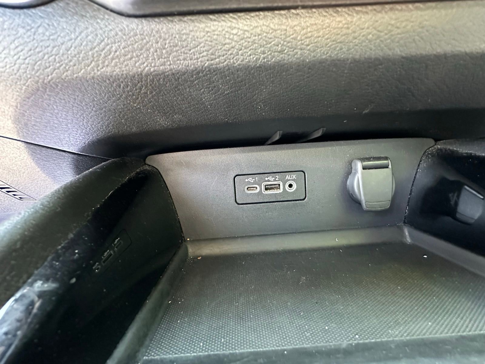 Used 2024 Nissan Altima 2.5 SV image 15