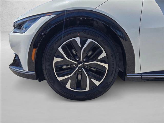 Used 2022 Kia EV6 Wind RWD image 9