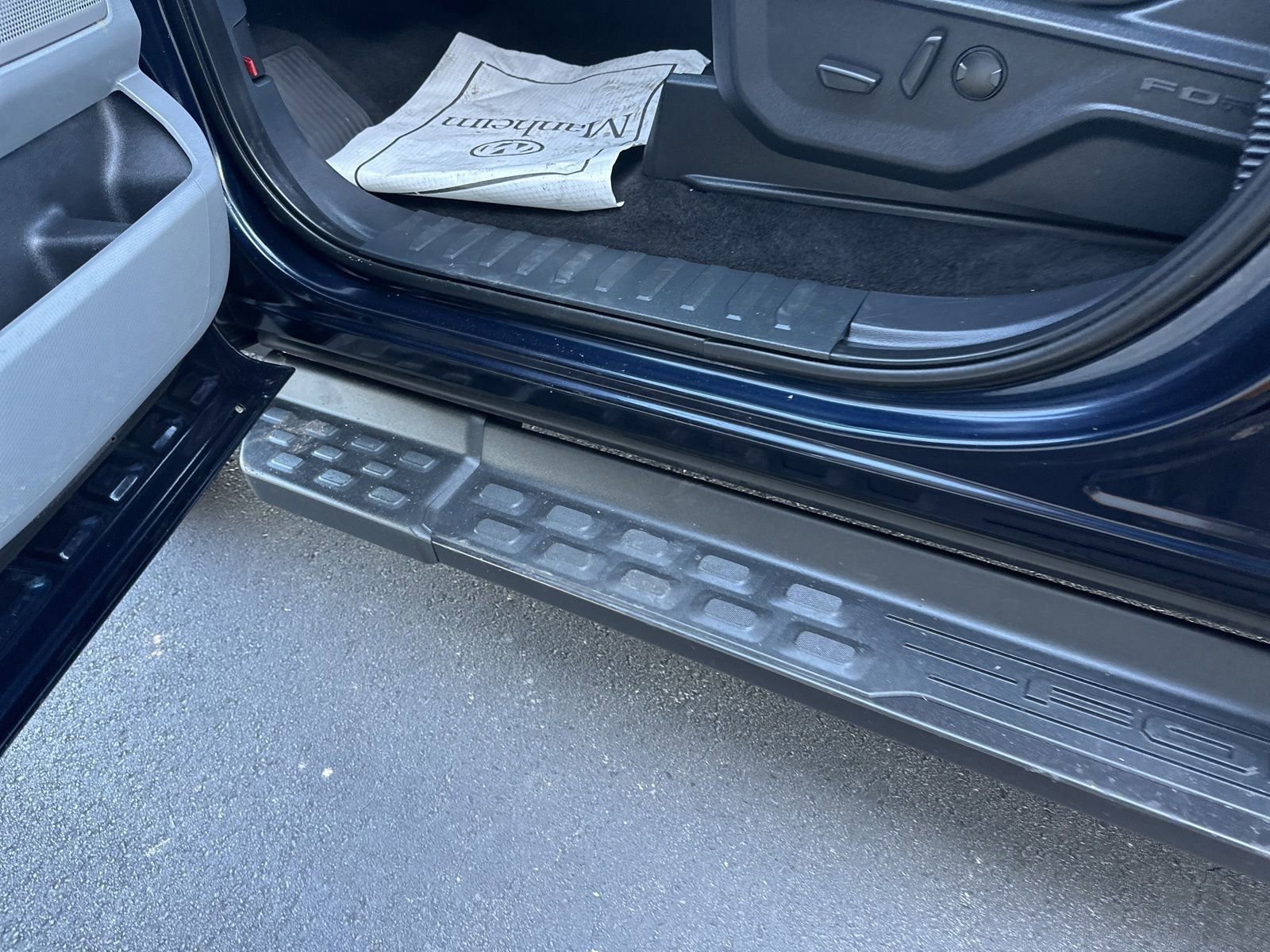 Certified 2025 Ford F150 Lightning Flash AWD/4WD image 17