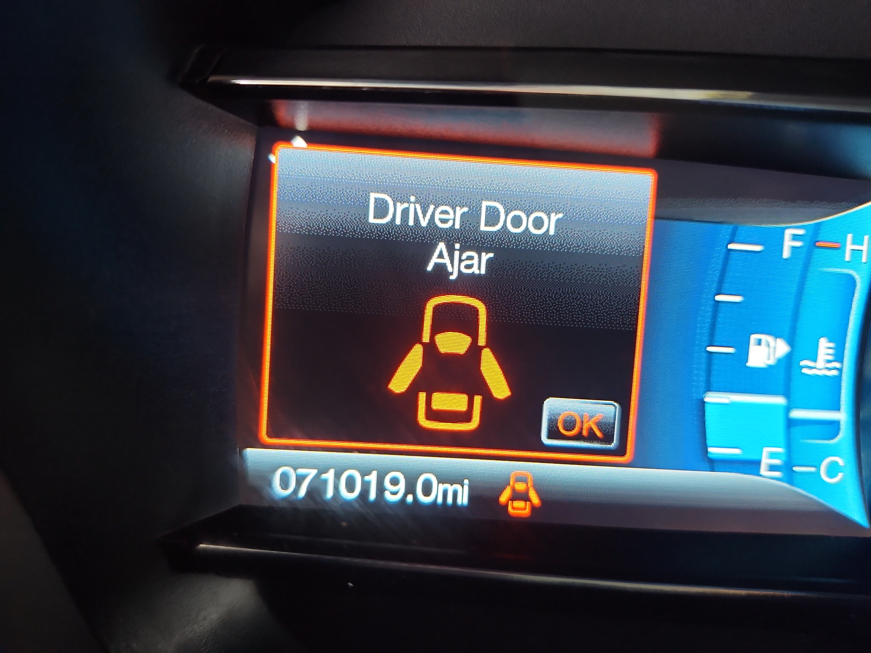 Certified 2017 Ford Explorer XLT w/ Equipment Group 202A AWD/4WD image 11