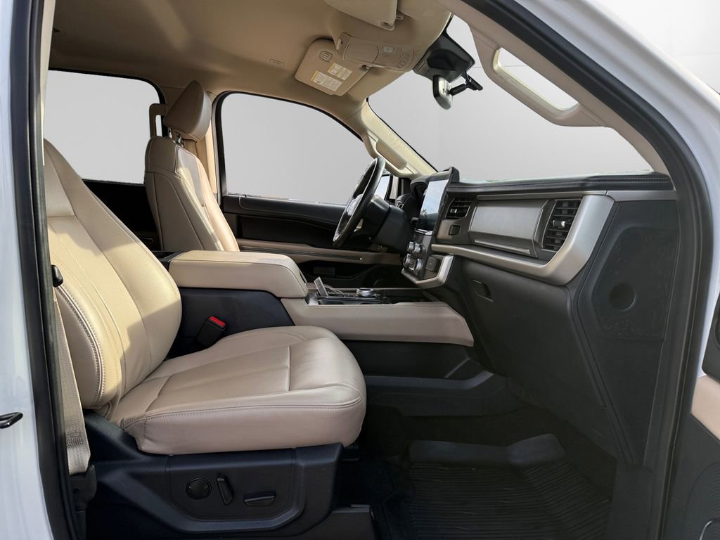 Certified 2024 Ford Expedition Max XLT RWD image 15