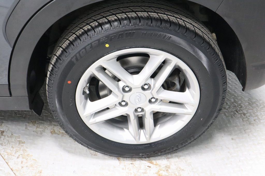 Used 2022 Hyundai Kona SE image 18