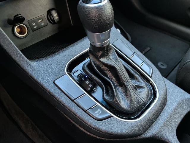 Used 2019 Hyundai Elantra GT image 18