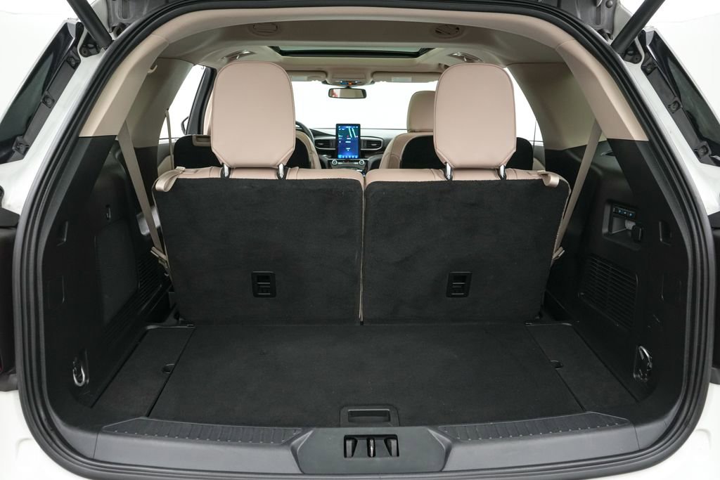 Certified 2023 Ford Explorer Limited w/ Limited Technology Package AWD/4WD image 23
