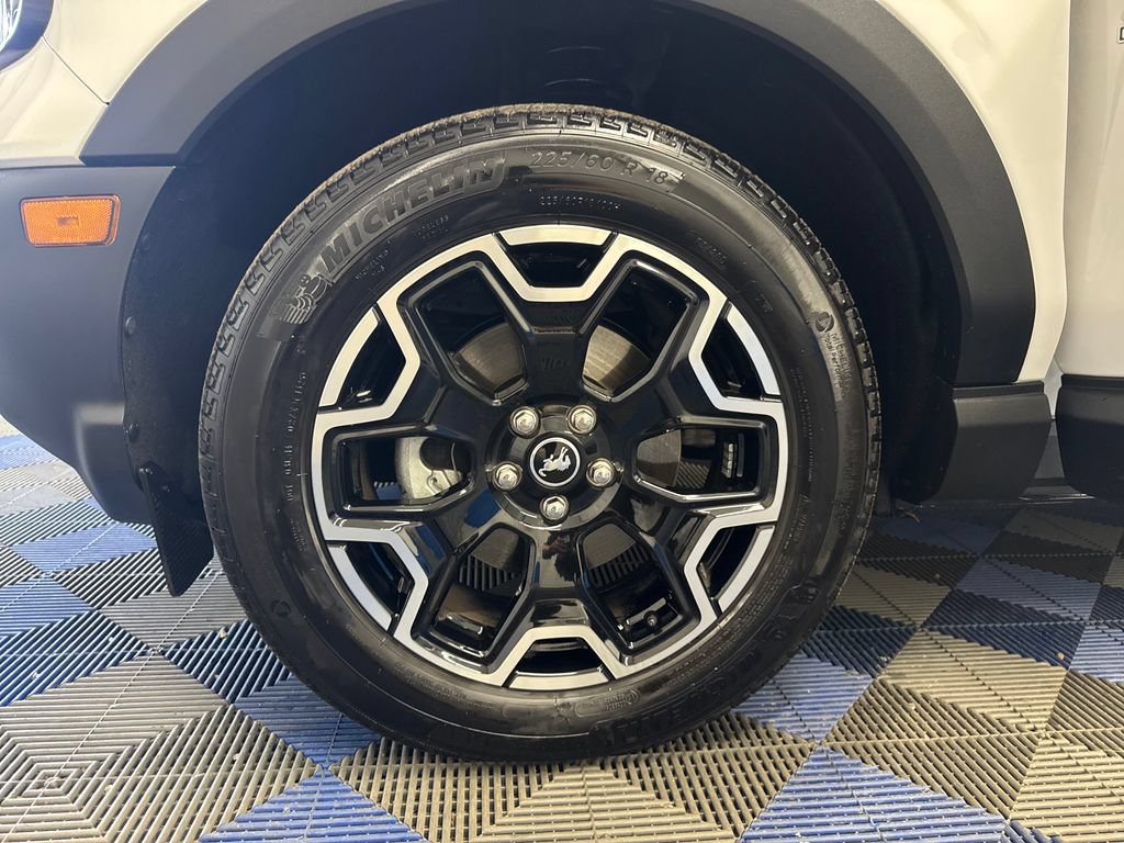 Certified 2025 Ford Bronco Sport Outer Banks w/ Outer Banks Tech Package+ AWD/4WD image 29