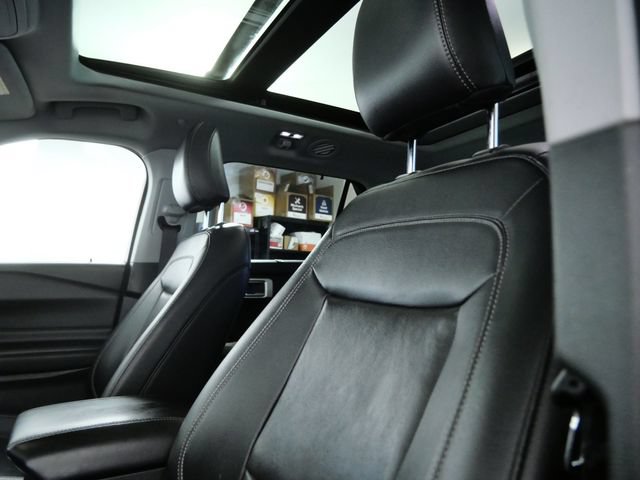 Certified 2021 Ford Explorer Limited AWD/4WD image 16